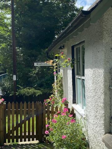 Cobbler'S Cottage At Kindrochet, Strathtay Pitlochry Zewnętrze zdjęcie